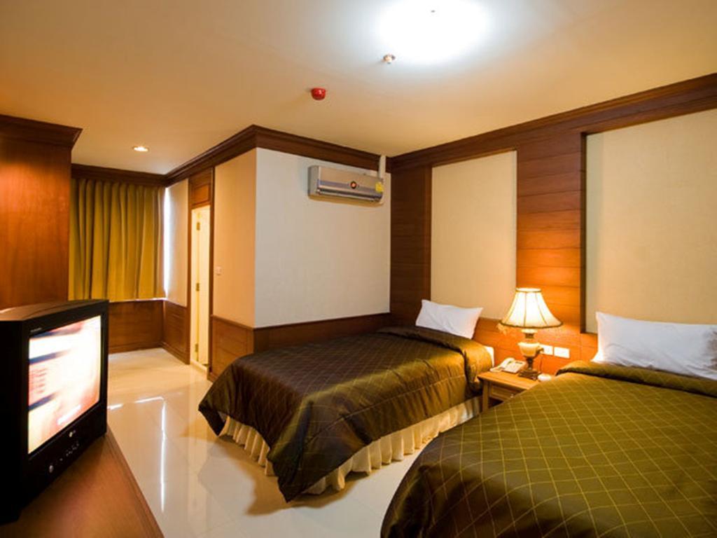 Convenient Park Bangkok Hotel Exterior photo